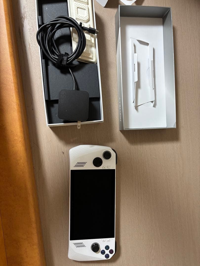 その他 ASUSROGAlly RyzenZ1 Extreme RC71L-Z1E512