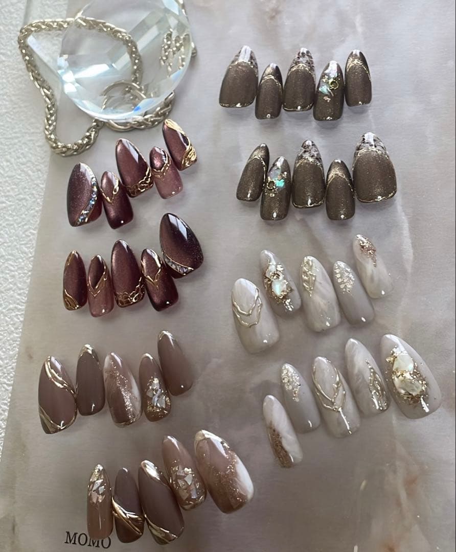 【専用】オーダーネイルチップ　ハンドメイドネイルチップ　4P