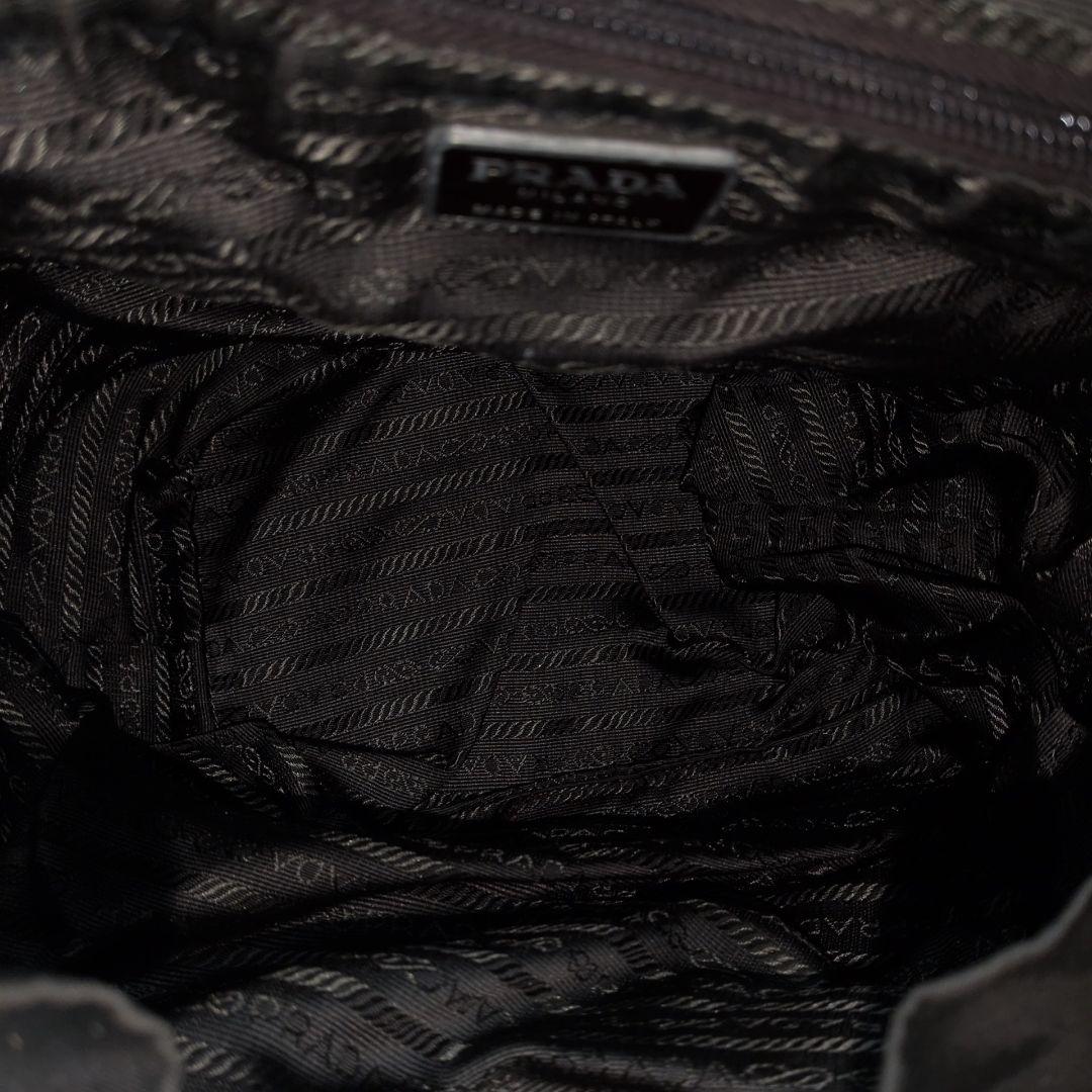 【美品】プラダ リュック バックパック 三角プレート 白タグ ナイロン カーキ