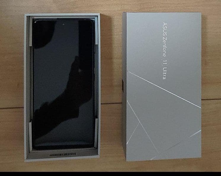 ASUS Zenfone 11 Ultra エターナルブラック　256GB 本体