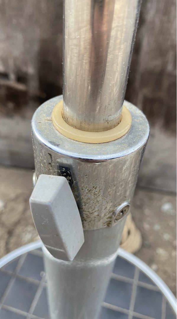 家庭用スタンドファン 青いファン