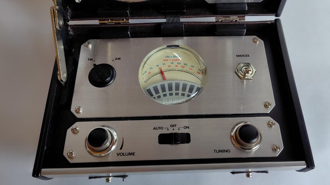 希少）スピリットオブセントルイス　ラジオアラームロック　AM/FM（裏面訳あり）