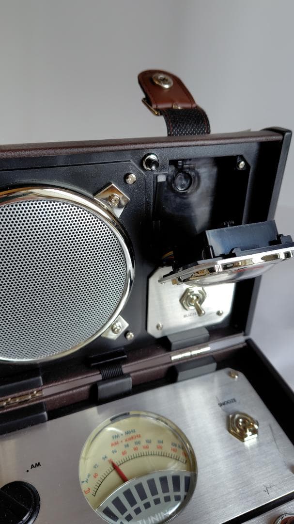 希少）スピリットオブセントルイス　ラジオアラームロック　AM/FM（裏面訳あり）