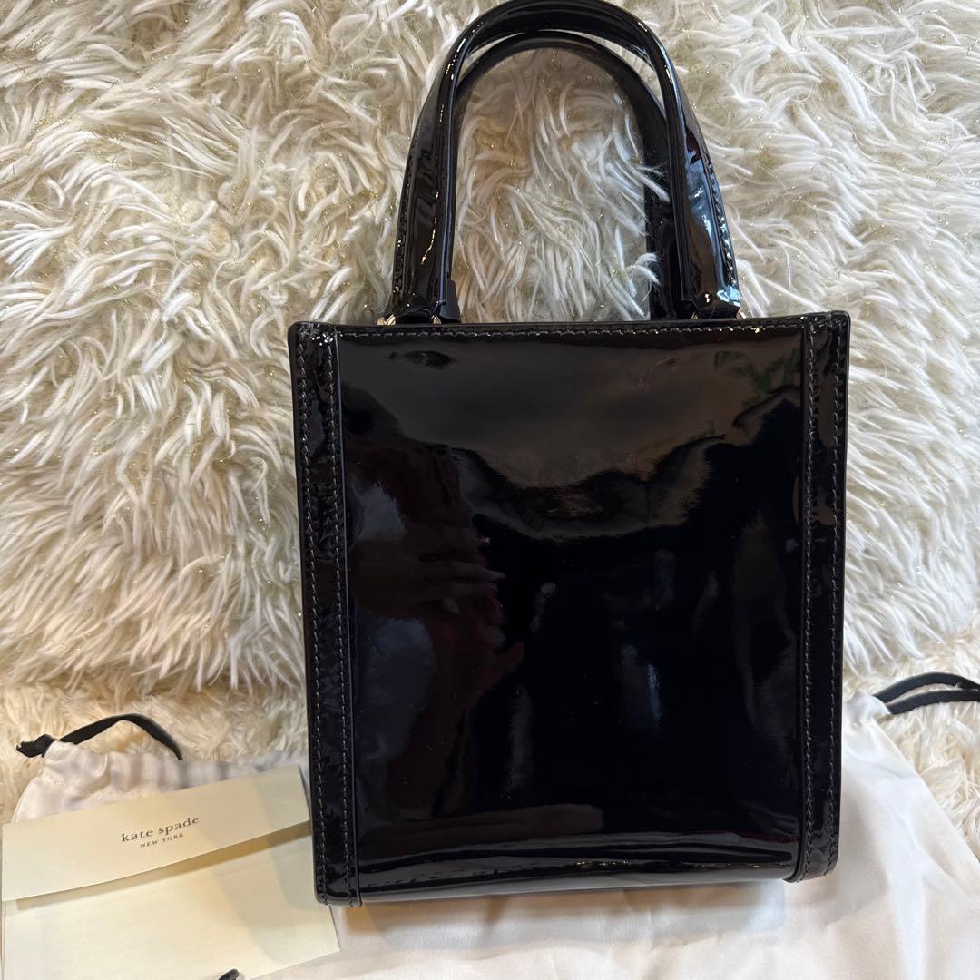 kate spade ブラック ハート型バッグ