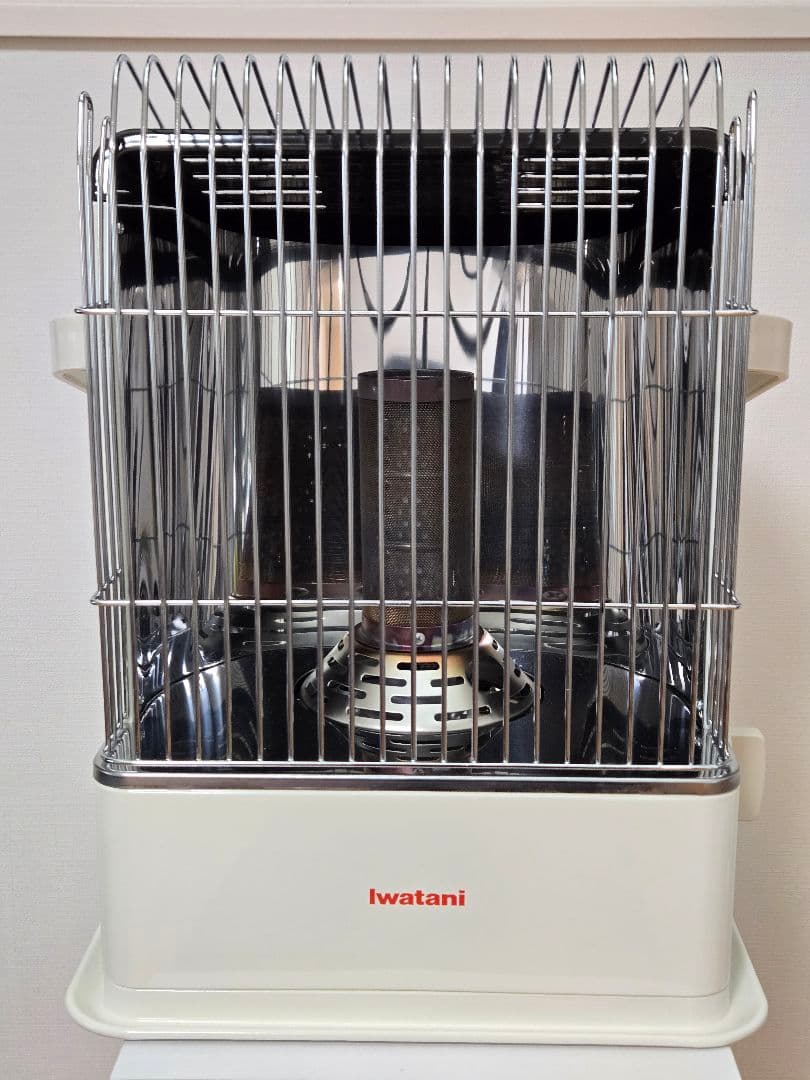 一度だけ使用 Iwatan デカ暖 カセットガスストーブ CB-STV-DKD