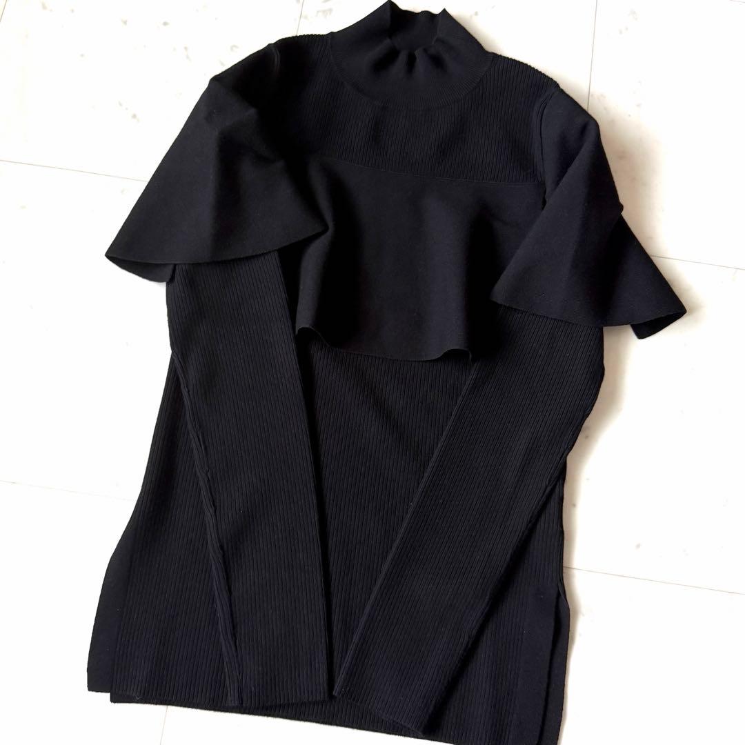 美品 アンスリード UN3D. ケープライクニットトップ 黒 ラッフルフリル