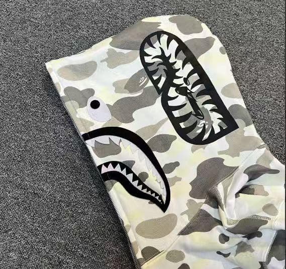 A Bathing Ape グローインザダーク迷彩 シャークフードパーカー