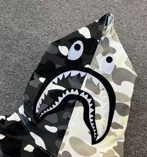 A Bathing Ape グローインザダーク迷彩 シャークフードパーカー