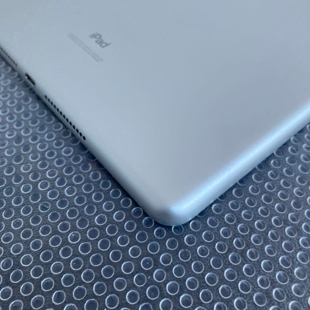 827【早い者勝ち】電池最良好☆iPad7 第7世代 32GB SIMフリー☆