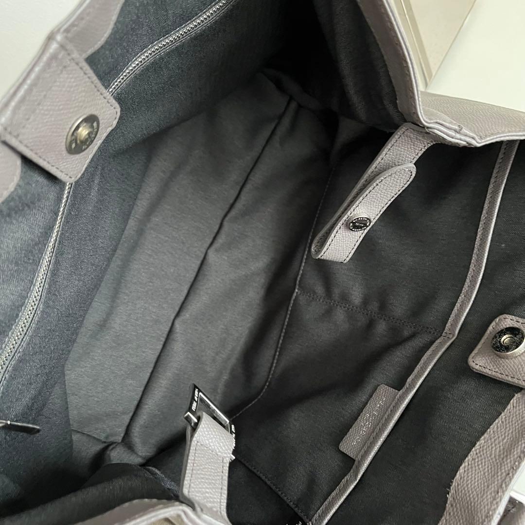 美品✨ ペッレモルビダ　トートバッグ　コローレ　レザー　グレー　A4収納可能