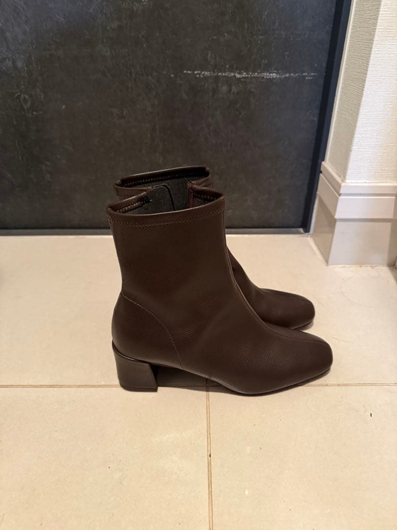 【最終値下げ/完売品】ルタロン　5cmスクエアフィットショートブーツ