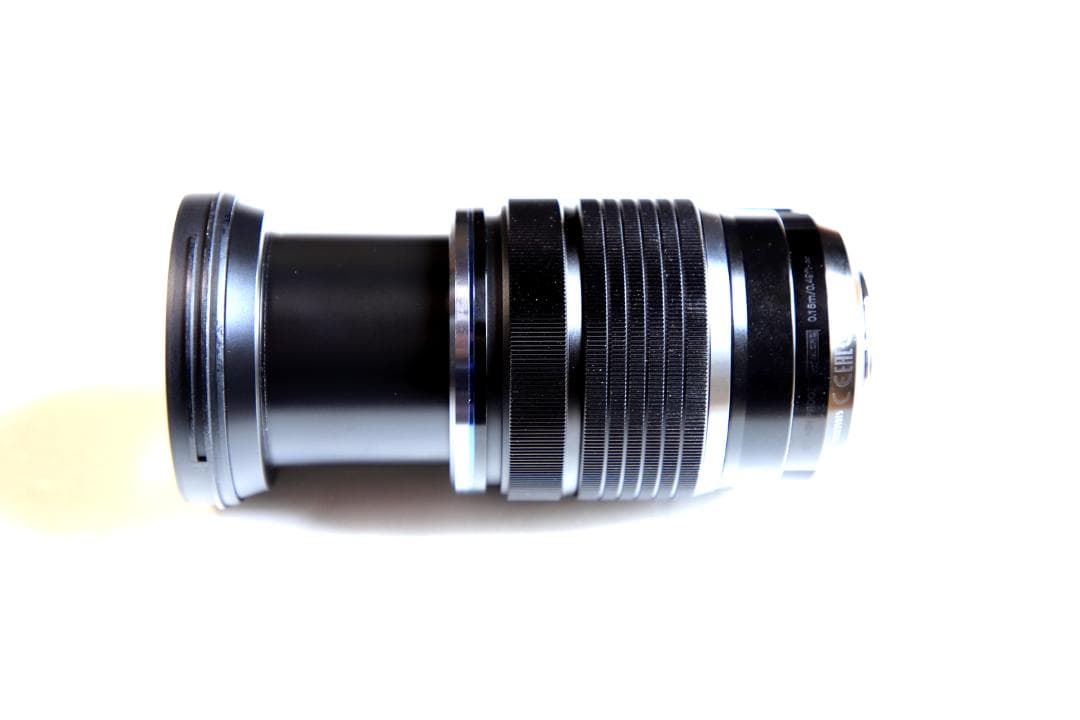 オリンパスレンズ　ED12－100ｍｍＦ４ＩＳ ＰＲＯ （ポーチとフィルター付）