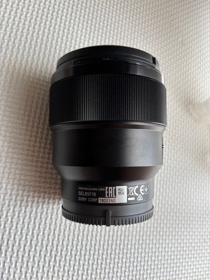 SONY FE 85mm F1.8 SEL85F18 フード・フィルター付き