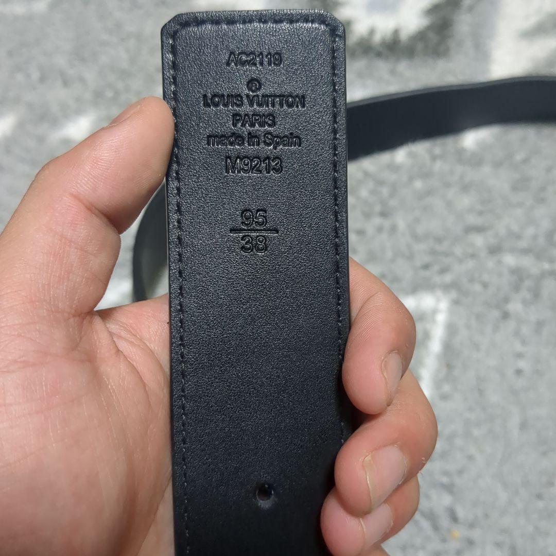 Louis Vuitton ブラックレザーベルト M9213 95cm