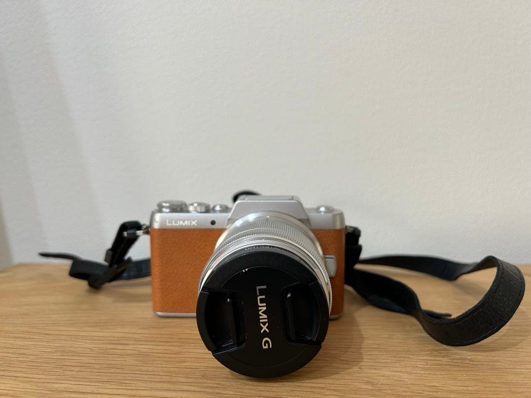 Panasonic LUMIX GF7ミラーレスカメラ