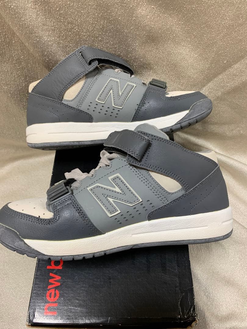 レア？ニューバランスT602M GYハイカットナイキ、アディダス、ノースフェイス
