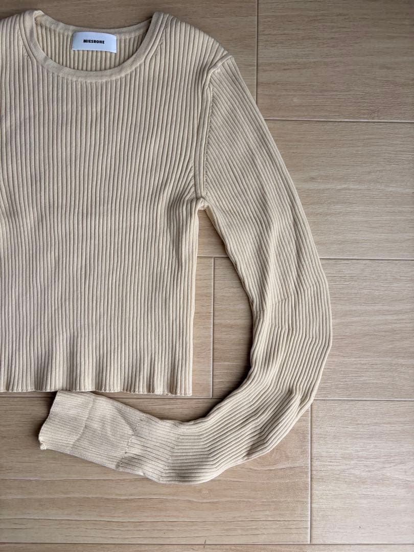 【MIESROHE】ミースロエ ウェーブスリーブＲＩＢニット
