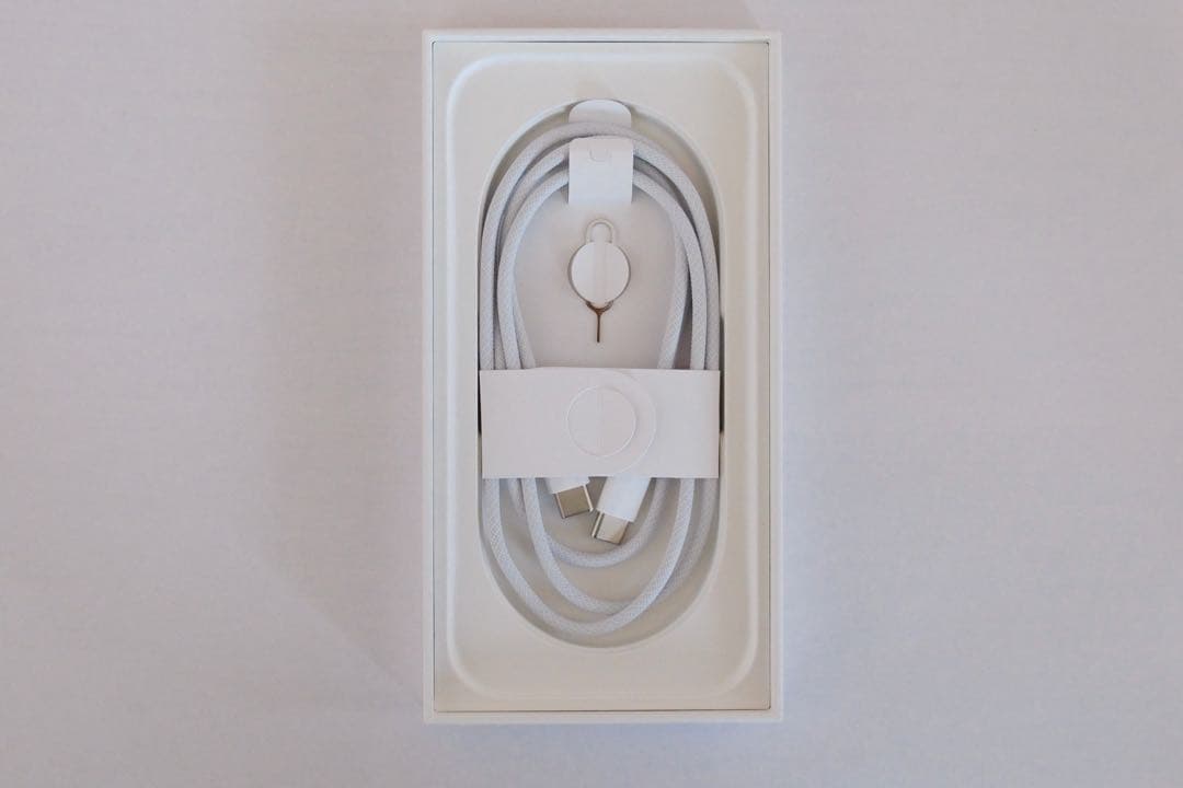 美品 iPhone16pro128GB ブラックチタニウム