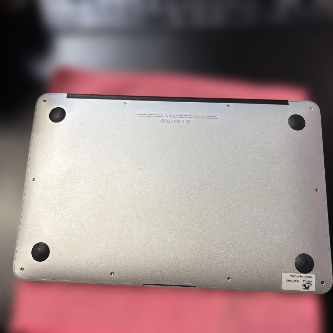 MacBook Air (11-inch, Mid 2013) 本体