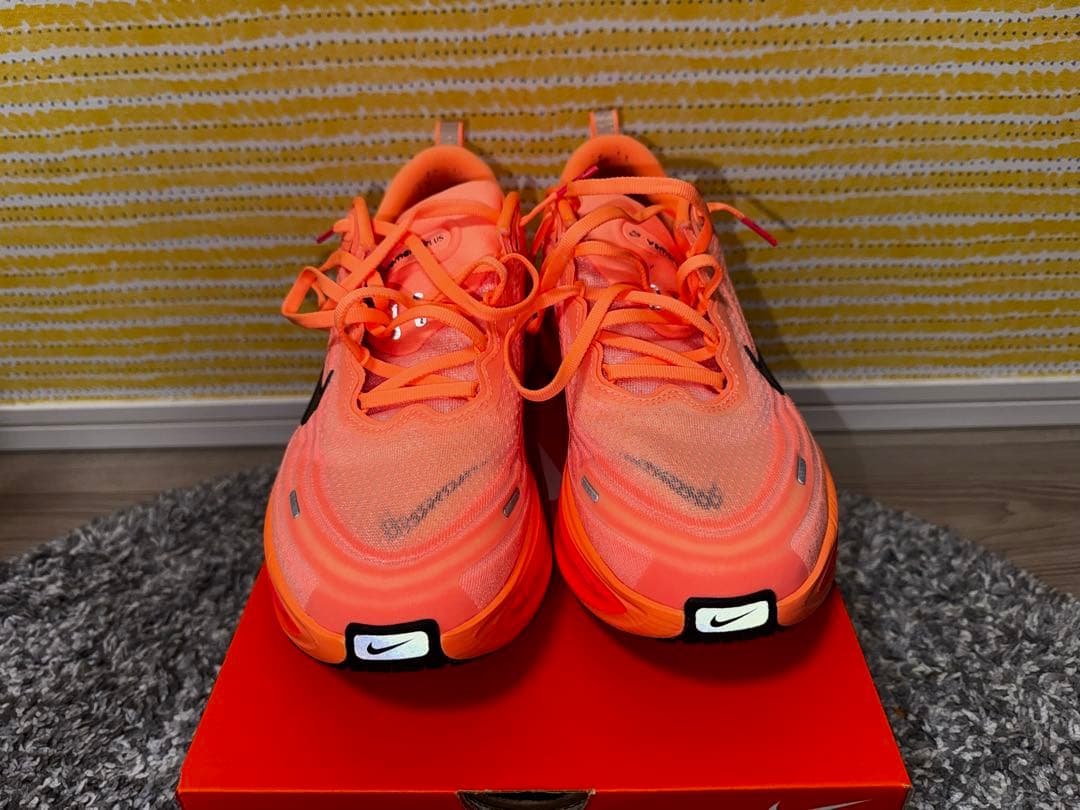 Nike ボメロプラス