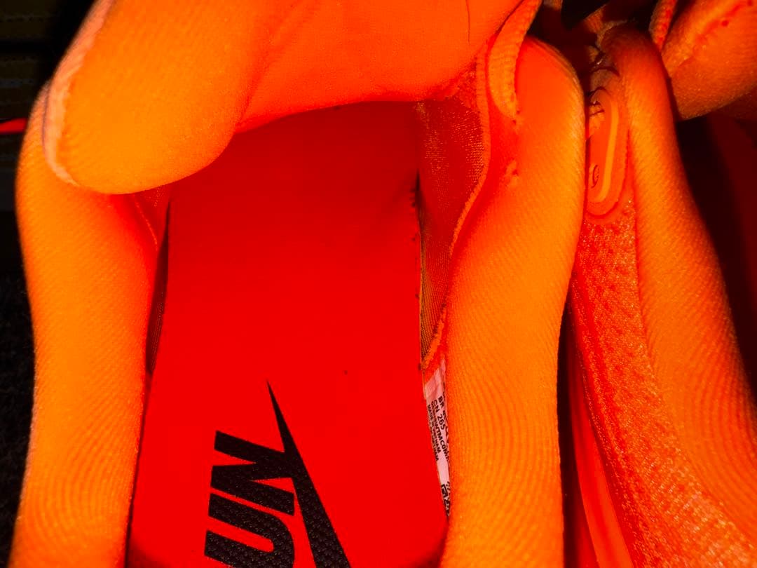 Nike ボメロプラス