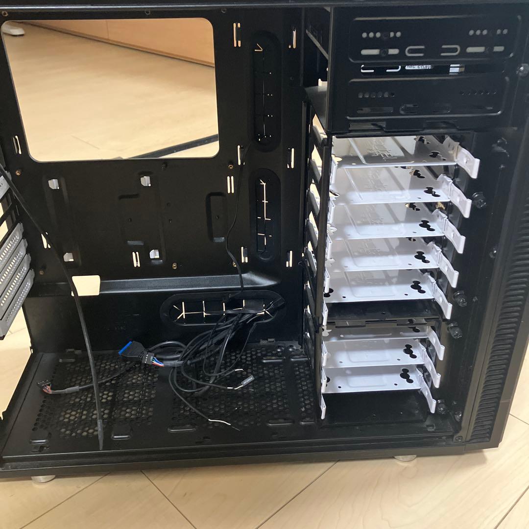 Fractal Design Define R5 （DVDドライブ・ファン付き）