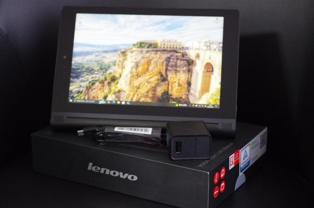 Windowsタブレット本体 lenovo YOGA Tablet with Windows10 2-851F