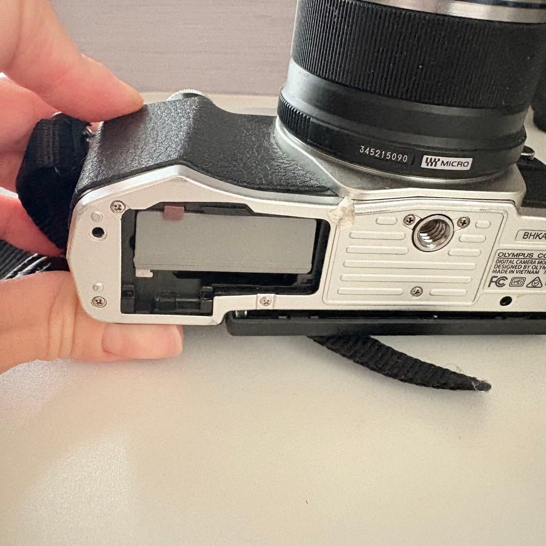 OLYMPUS￤訳あり本体. 単焦点レンズ. 望遠レンズ