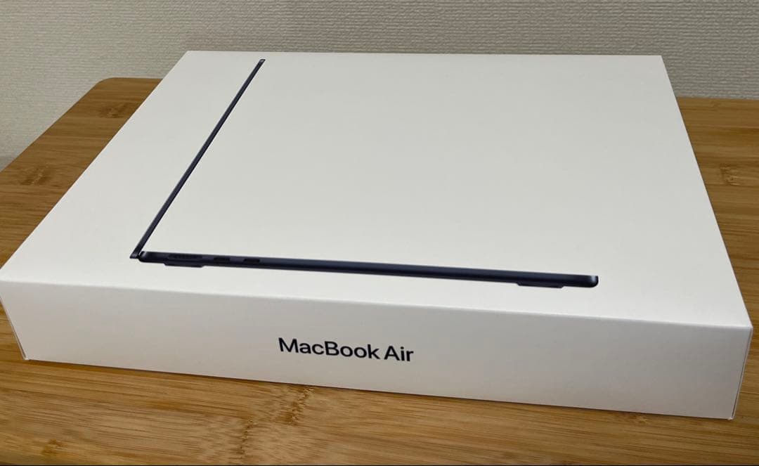 【美品】2022 MacBook Air M2 16GB / 1TB 保証期間残