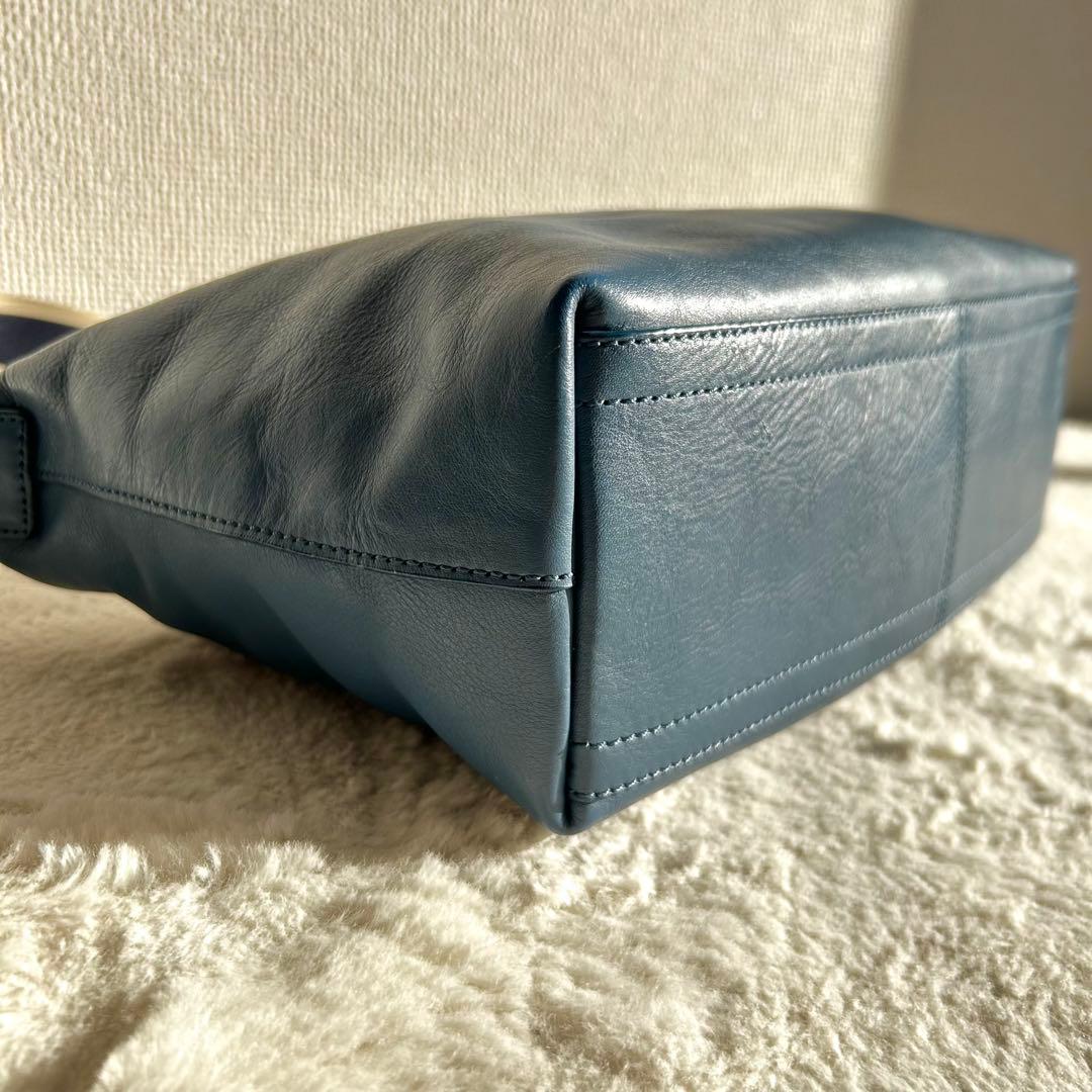 希少✨　OLD COACH チャーム付き　ヘリテージ レザー ショルダーバッグ