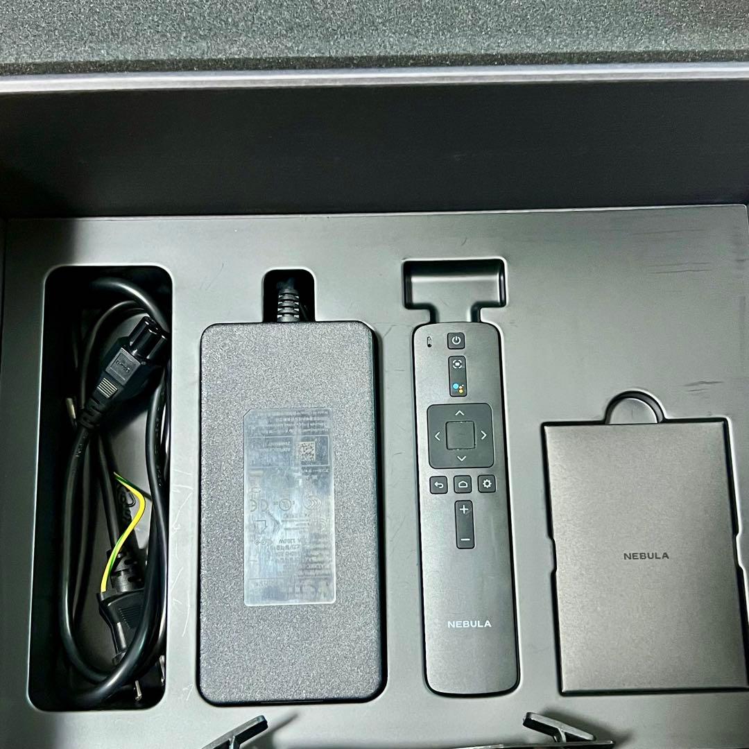 NEBULA Cosmos プロジェクター 本体　ANKER