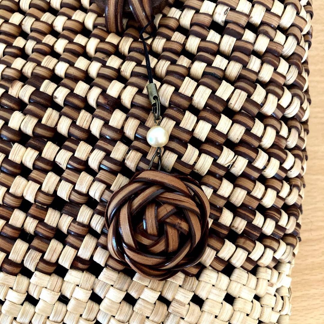 天然素材のかごバッグ（ブラウン・ベージュ）石畳編み　ノット編み