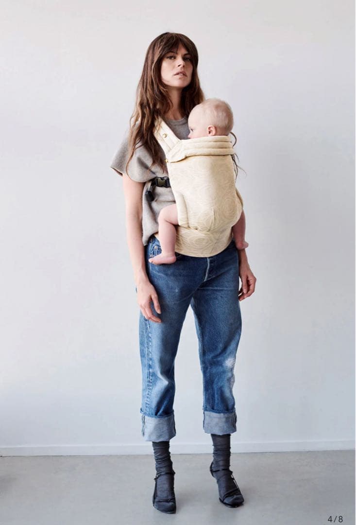 ベージュ エルゴノミック抱っこ紐