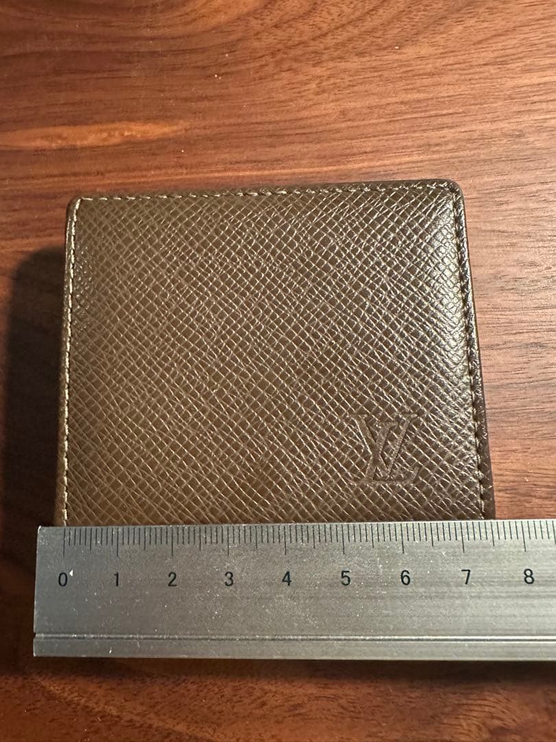 極美品　ルイヴィトン　ポルトモネボワット　タイガ　ケース　グリズリ　茶色