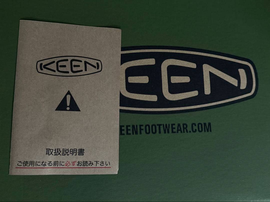 新品 KEEN HOWSER FOLD DOWN ハウザー フォールドダウン
