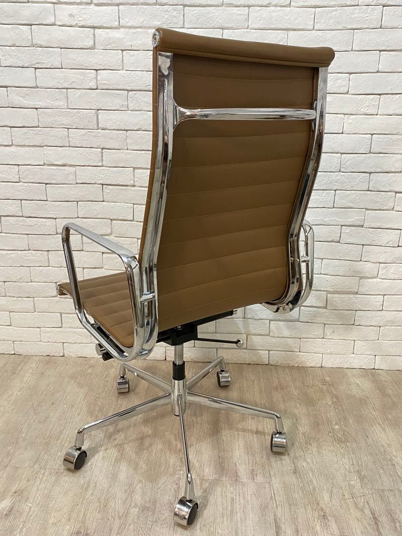 【東京都23区配送無料】ハーマンミラー　イームズ　アルミナム　チェア　椅子　イス