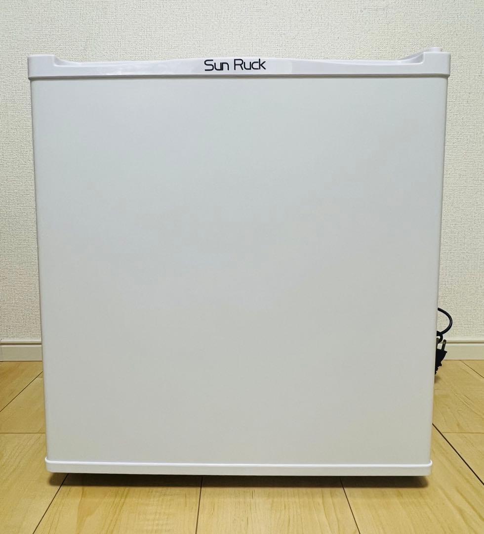 【美品】小型冷蔵庫 20L