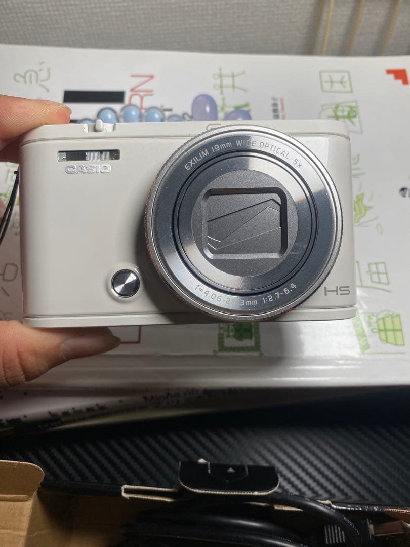 デジタルカメラEXILIM EX-ZR4100ホワイト