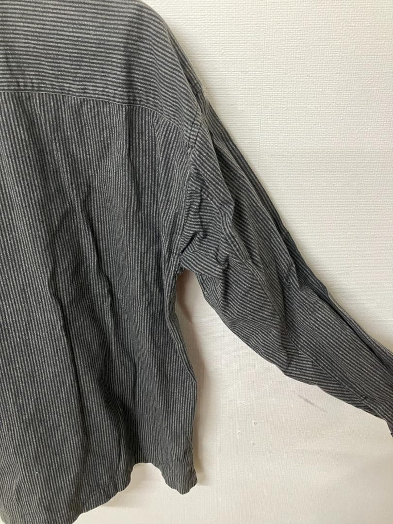 ISSEY MIYAKE グレー ストライプ シワ加工長袖シャツ