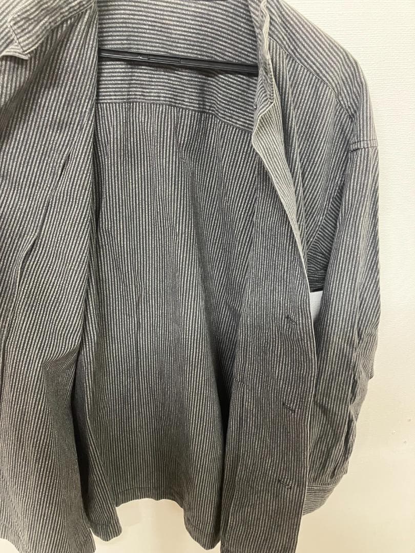 ISSEY MIYAKE グレー ストライプ シワ加工長袖シャツ
