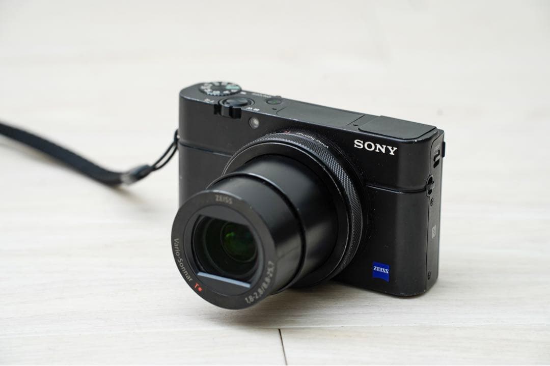 SONY Cyber-shot DSC-RX100M4デジタルカメラオ・マケ多数