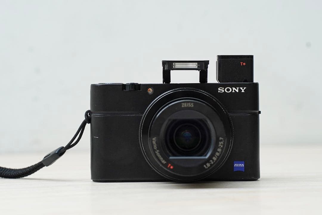 SONY Cyber-shot DSC-RX100M4デジタルカメラオ・マケ多数