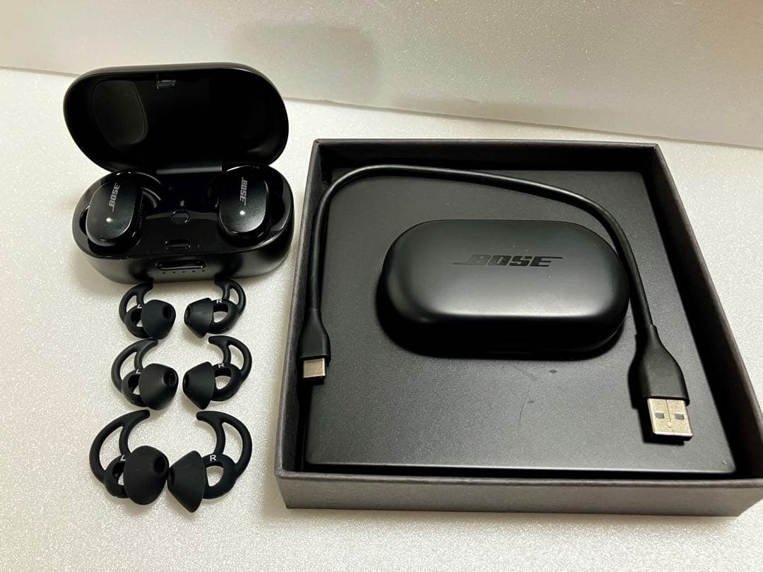 【充電ケース2個付】BOSE Quiet Comfort Earbuds ￼