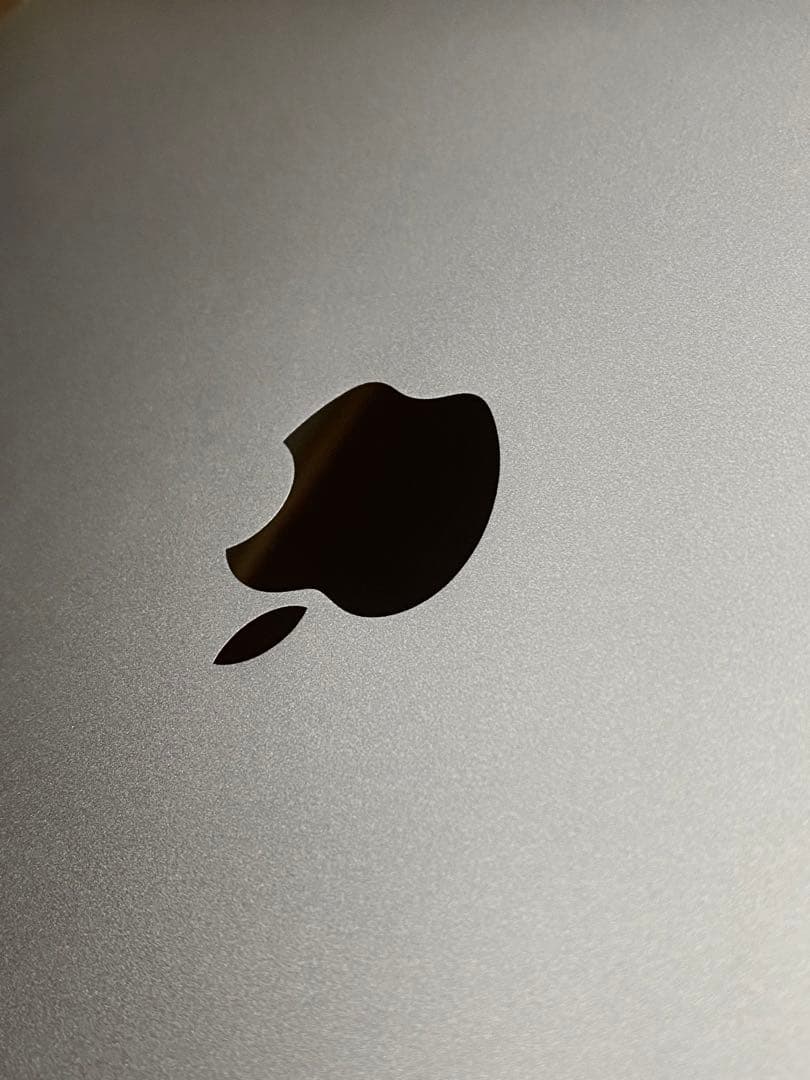 MacBook Air (M1, 2020) スペースグレイ