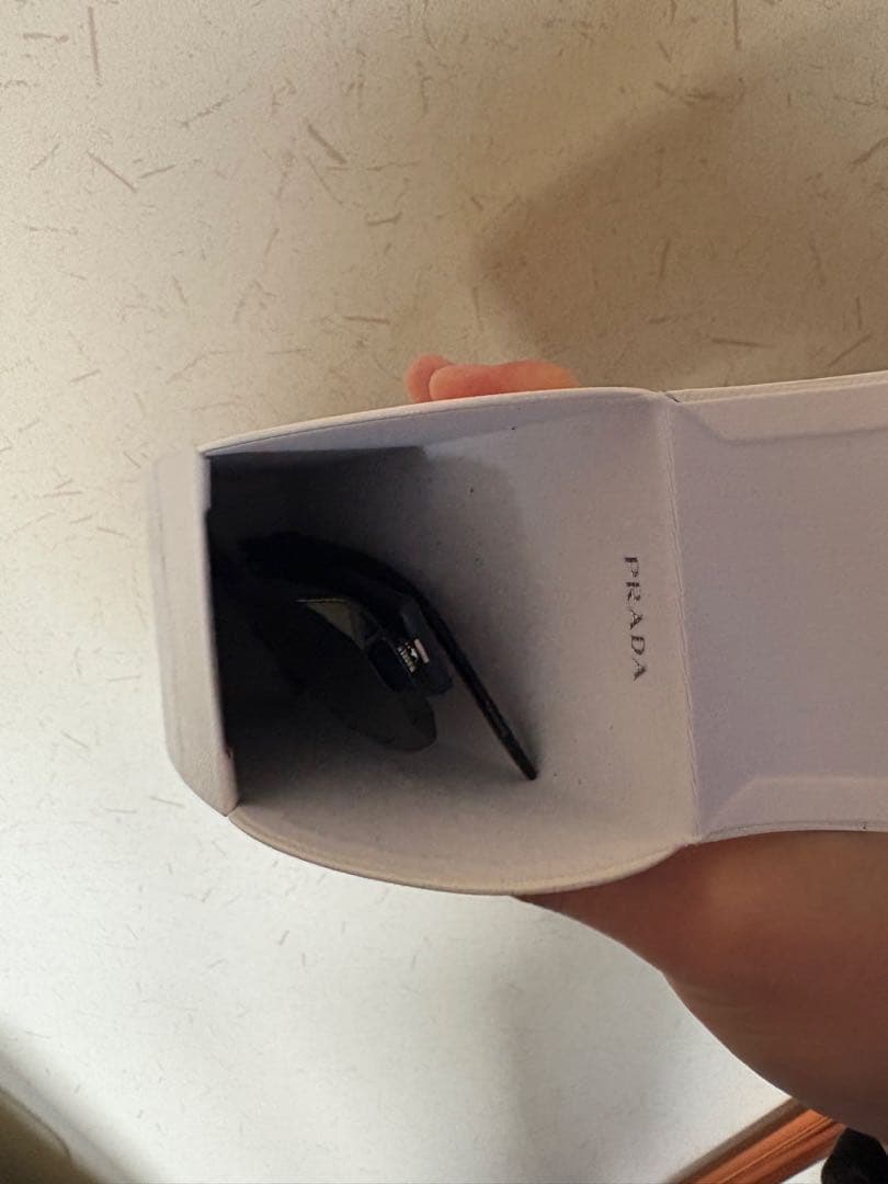 PRADA ブラック スクエアサングラス