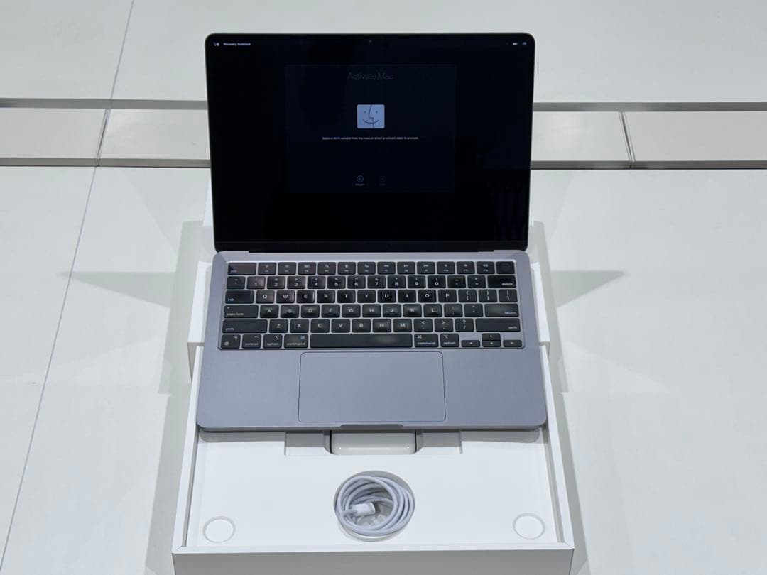 B*k様 MacBook Air M2 2022 24GB 1TB 箱付