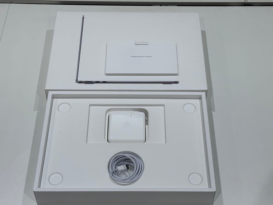 B*k様 MacBook Air M2 2022 24GB 1TB 箱付