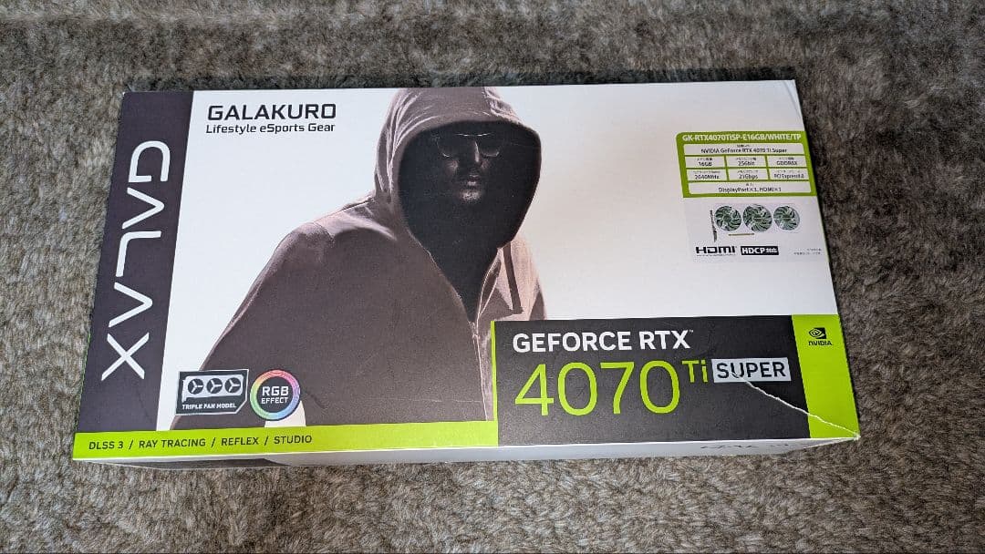 NVIDIA GeForce RTX 4070 Ti Super 白