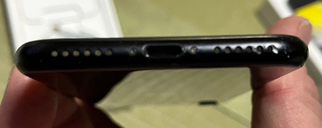 iPhone SE 第2世代 64GB本体 mhgp3j/a