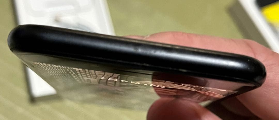 iPhone SE 第2世代 64GB本体 mhgp3j/a